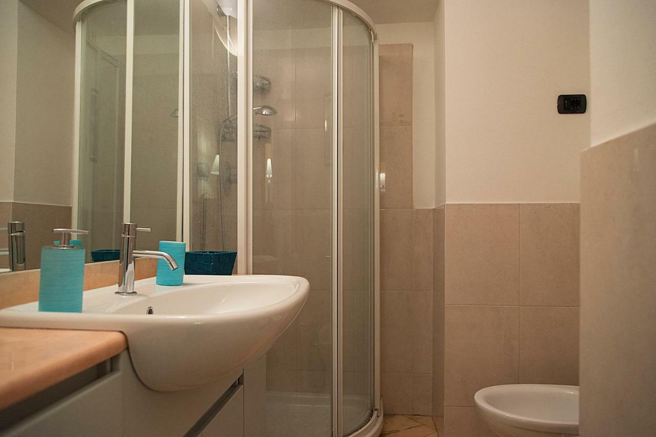 Elegant Apartment In Sant'Ambrogio Milan Exterior photo